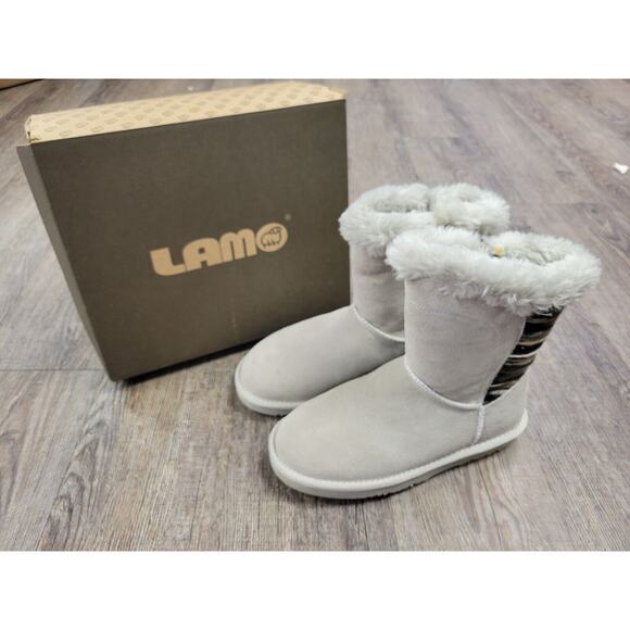 Lamo Water and Stain Resistant Suede Boots Willow Dove Size 6 Gray - Picture 1 of 9